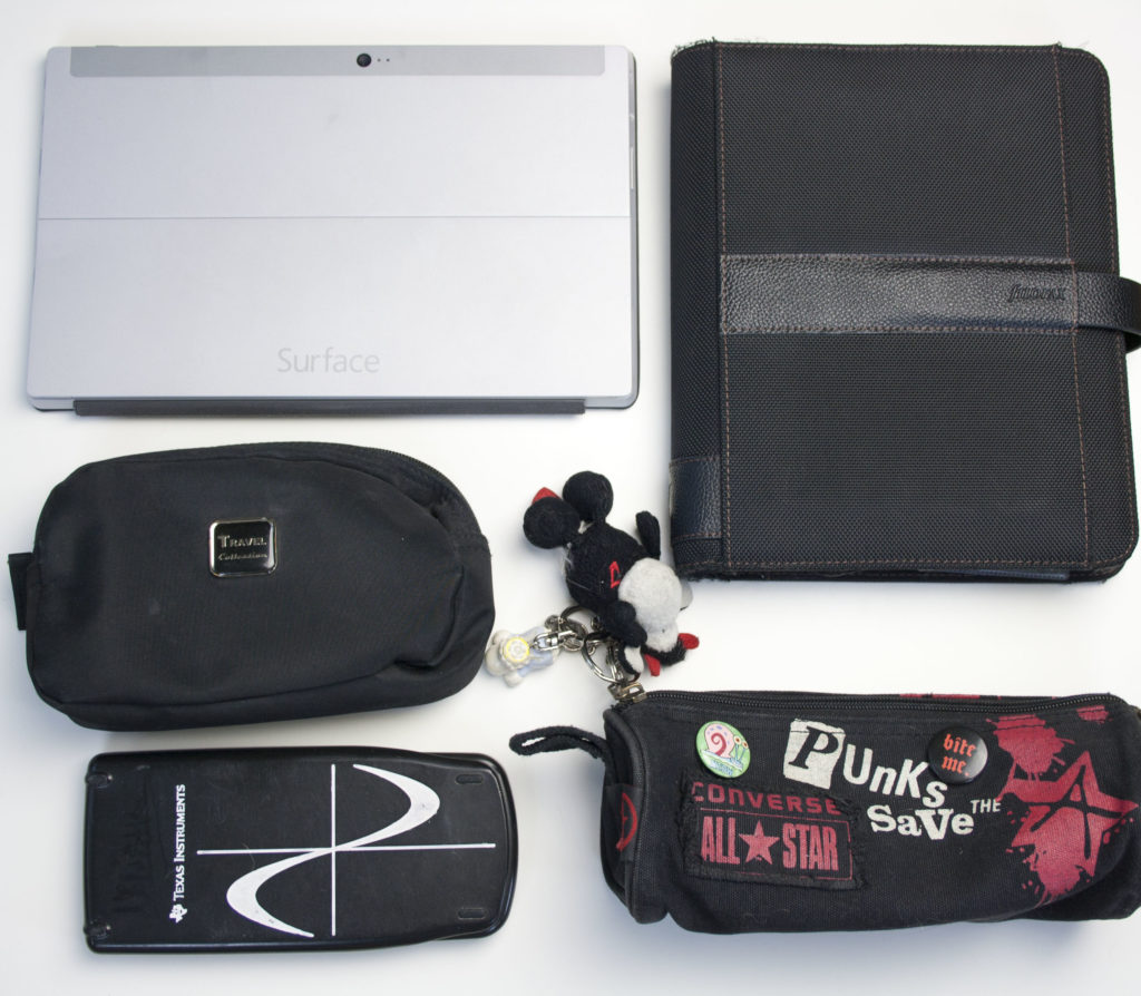 What's in my Bag | Uni-Edition