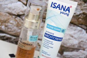 Pflegeroutine Isana Young Nachtcreme & Rival deLoop Age Performance Intensivserum